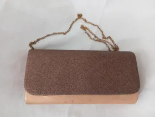 Lote de Bolsos de mano plateado con detalles dora