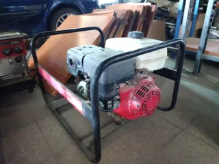 Grupo electrógeno 4800W