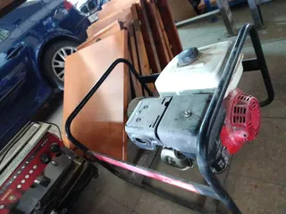 Grupo electrógeno 4800W