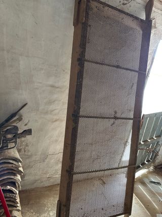 Cripa o cripon metálico De 1,60m largo 0,60 m anc