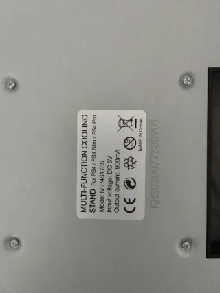 Estación de Carga con ventiladores OIVO PS4.