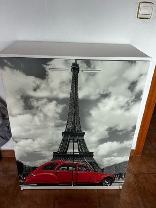 Escritorio con estantería y zapatero