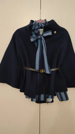 Camisa rayas con lazada azul y blanca