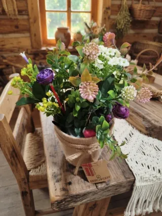 Centro de mesa Ibergarden flores moradas