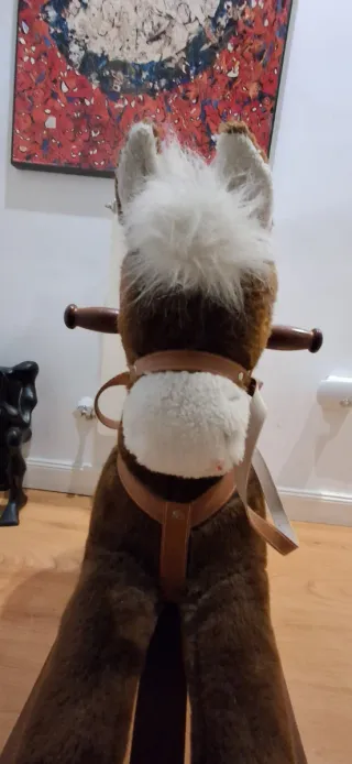 Caballo balancín madera y peluche