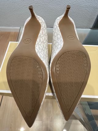 Zapatos Michael Kors Tacon Beige/Blanco