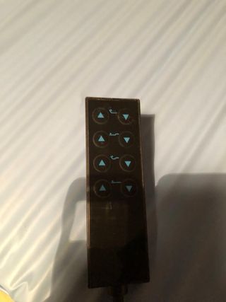 Cama ortopédica de madera y tela