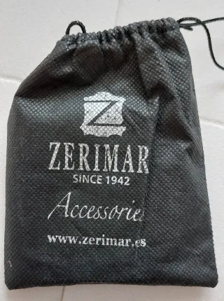 Tarjetero de piel Zerimar rojo