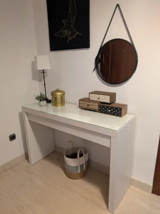 Consola, tocador o mesa de estudio