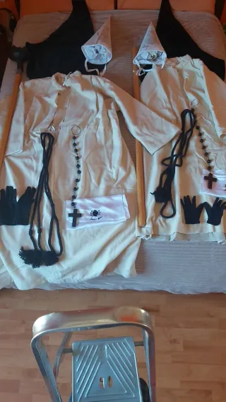 Traje completo de Nuestra Madre, Semana Santa.