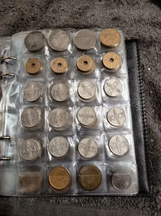 Monedas del mundo vendo solo repetidas .
