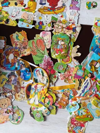 Lott 100 figurine per bambini