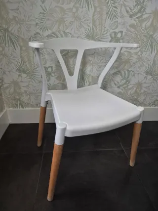 Mesa redonda cristal y 2 sillas