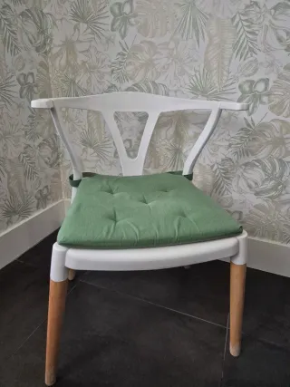 Mesa redonda cristal y 2 sillas