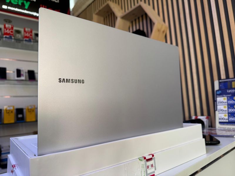 Samsung Galaxy Book2 Pro SE i7 16/512GB