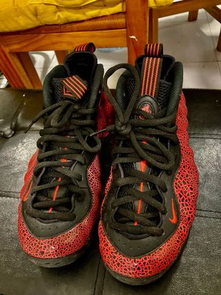 Nike Air Foamposite One Talla 41 Cracked Lava