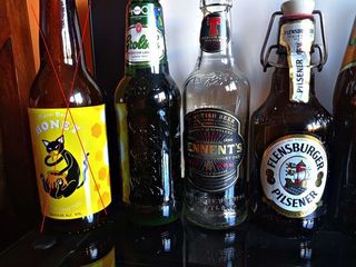 Varie birre del mondo per collezionismo
