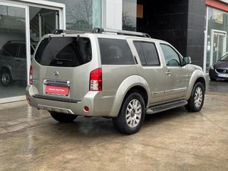 NISSAN Pathfinder 3.0dCi 231 CV LE V6 7Pl AT TBOSE