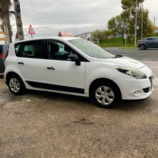 Renault Scenic 1.5 Dci