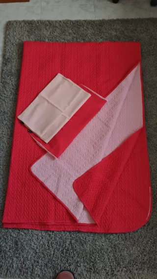 Colcha bouti reversible rosa y fucsia +3 cojines