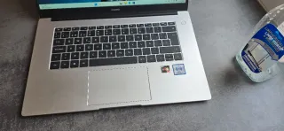 Huawei Matebook ryzen 5
