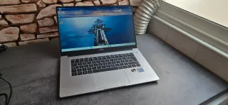 Huawei Matebook ryzen 5