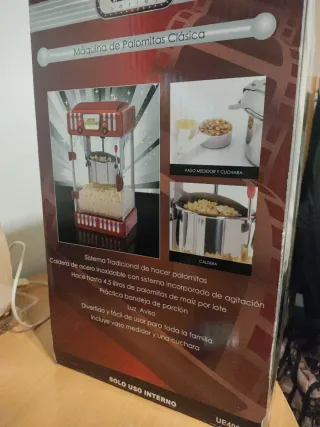 Máquina de palomitas clásica roja
