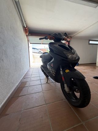 Yamaha Aerox 50 R Negra