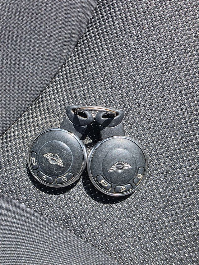 MINI COOPER ONE D  2011