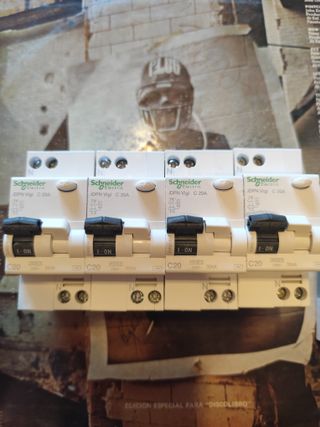 1x DPN Vigi 20A Interruptor Diferencial