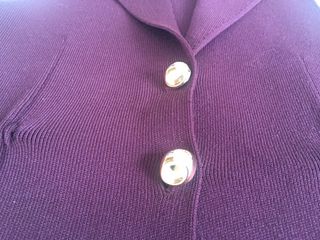 Chaleco color berenjena