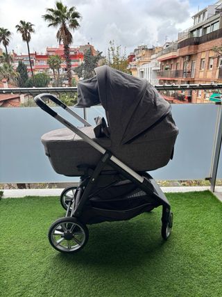 Cochecito Inglesina Aptica con capazo y soporte