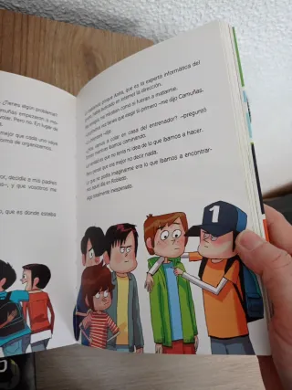Los Futbolísimos 1: El misterio de los árbitros...