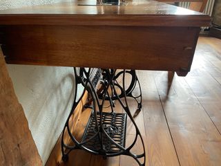 Máquina de coser antigua Wertheim