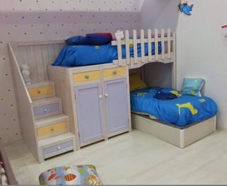 Dormitorio infantil  madera maciza ,2 camas.