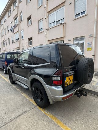 Mitsubishi Montero 2001