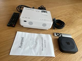 Proyector Mini Portátil Xuanpad + apple tv 1