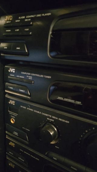 Equipo de música JVC negro