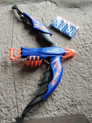 Arco y balas de juguete