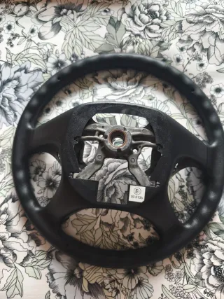 Volante Mitsubishi Space Star 1998