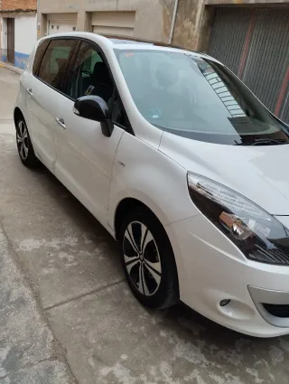 Renault Scenic 2013