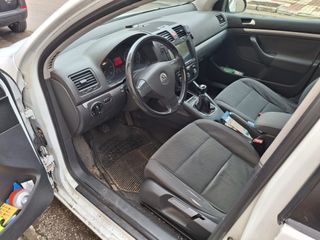 Volkswagen Golf 2004