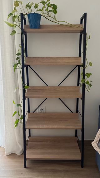 Estantería Metálica y Madera