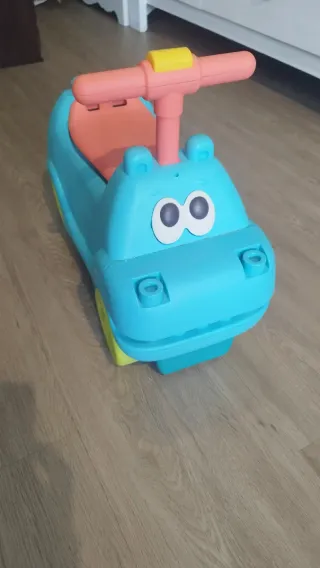 Correpasillos infantil hipopótamo azul