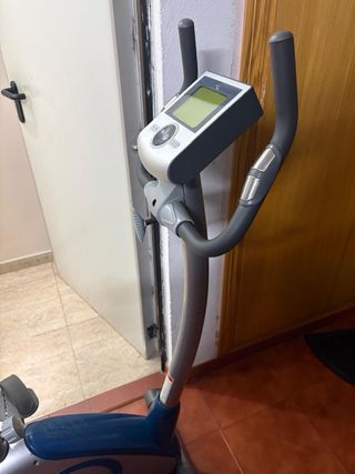 Bicicleta Estática Gris y Azul