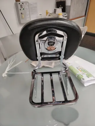 Respaldo Harley-Davidson con Parrilla