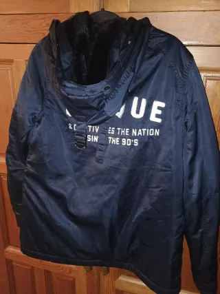 Chaqueta Bershka mujer azul/negra