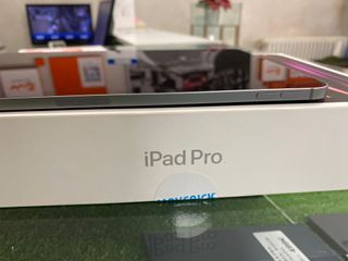 iPad Pro 11" M2 4th Gen WiFi + Cell