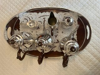 Bandeja con juego café/té plateado