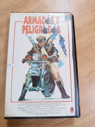 VHS Armados y Peligrosos